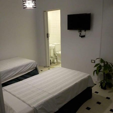Venus Hostel Kairo Bagian luar foto