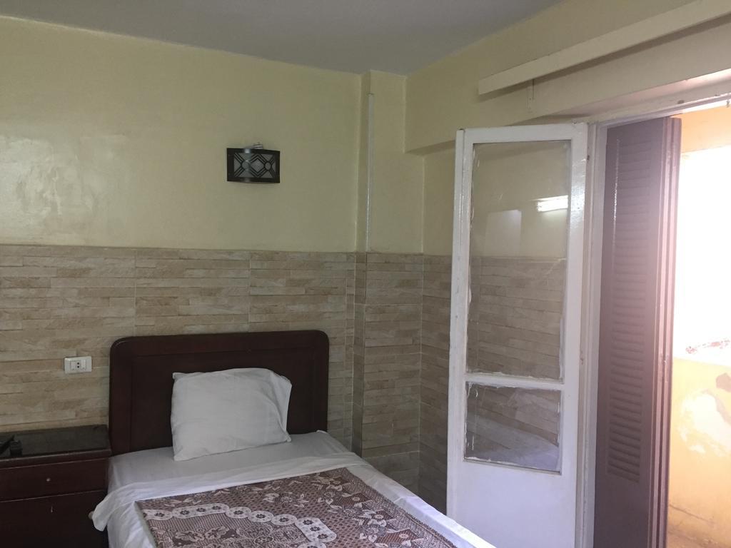 Venus Hostel Kairo Bagian luar foto