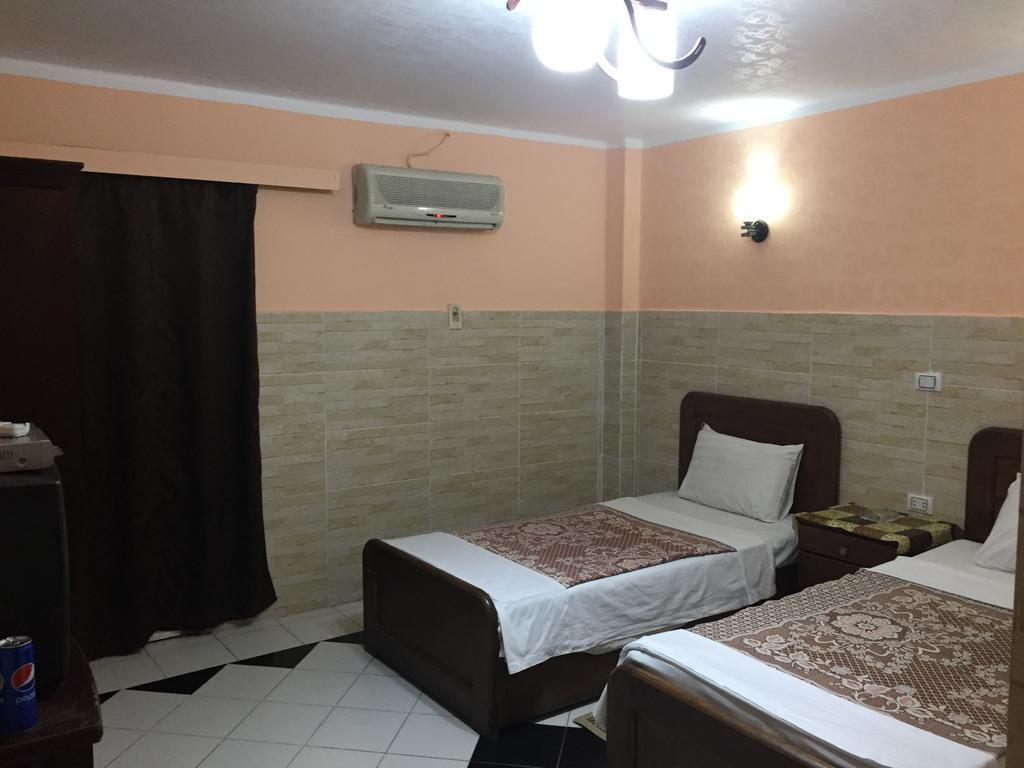 Venus Hostel Kairo Bagian luar foto