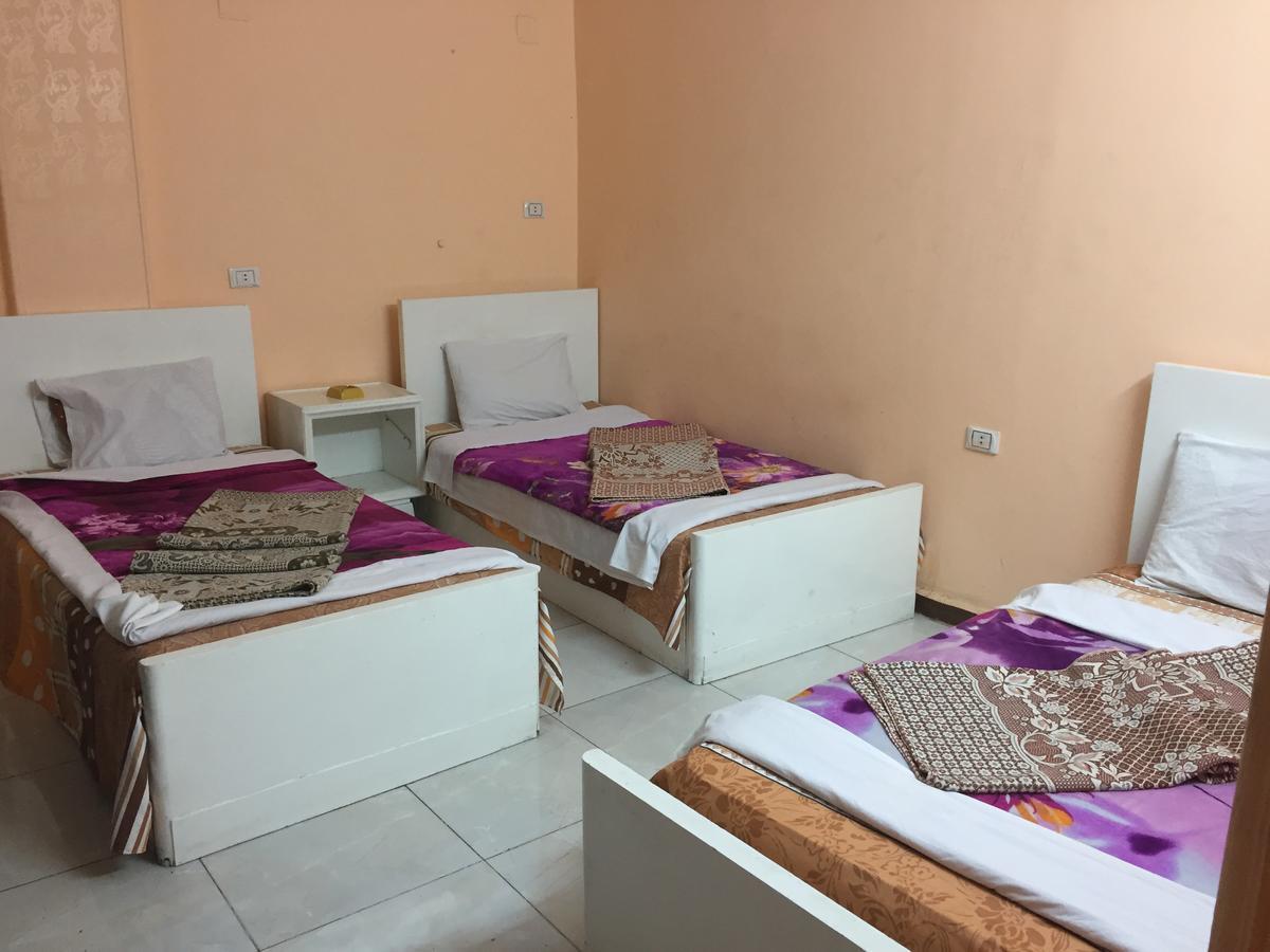 Venus Hostel Kairo Bagian luar foto