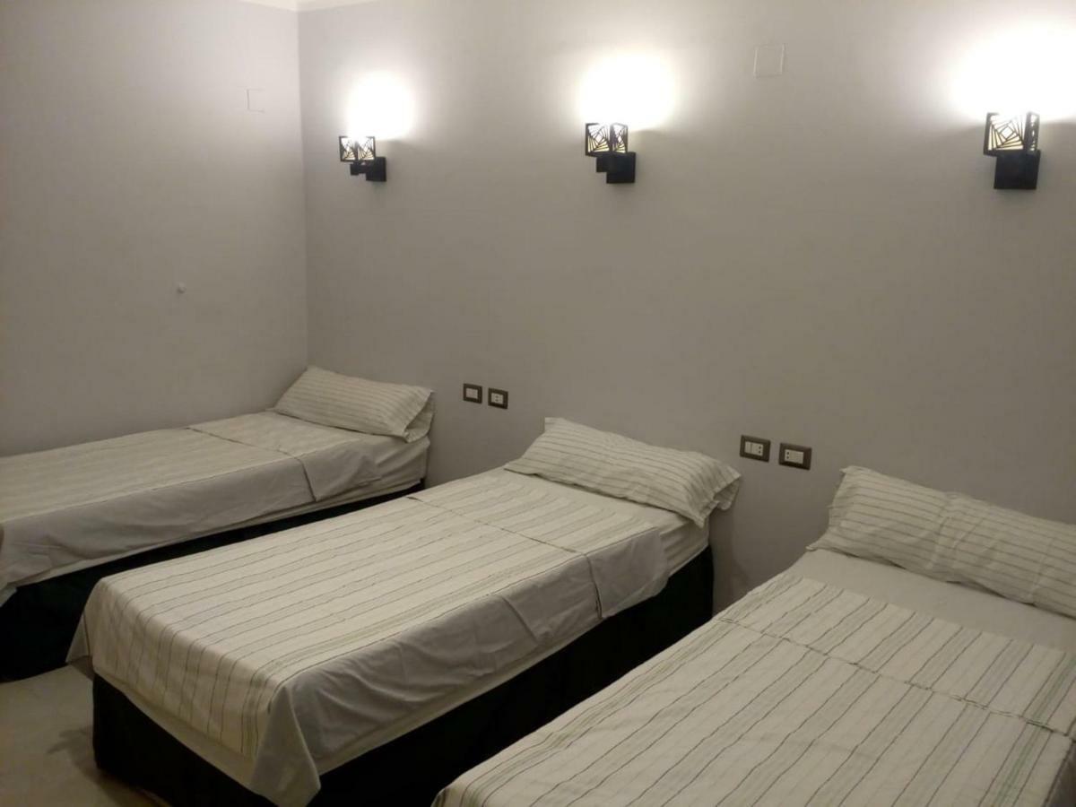 Venus Hostel Kairo Bagian luar foto